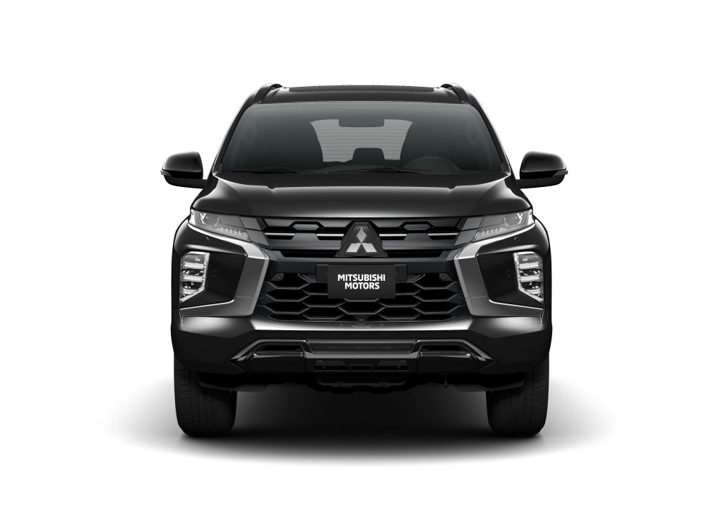MONTERO SPORT (8)